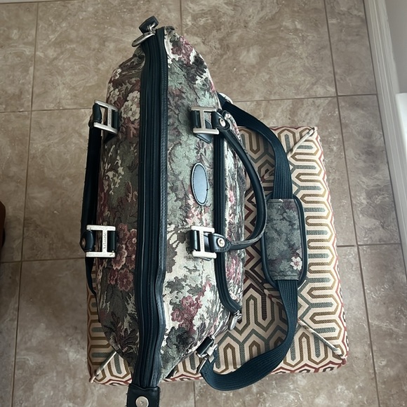 Vintage 80’s Atlantic Tapestry Carry on Shoulder Bag - Picture 6 of 16